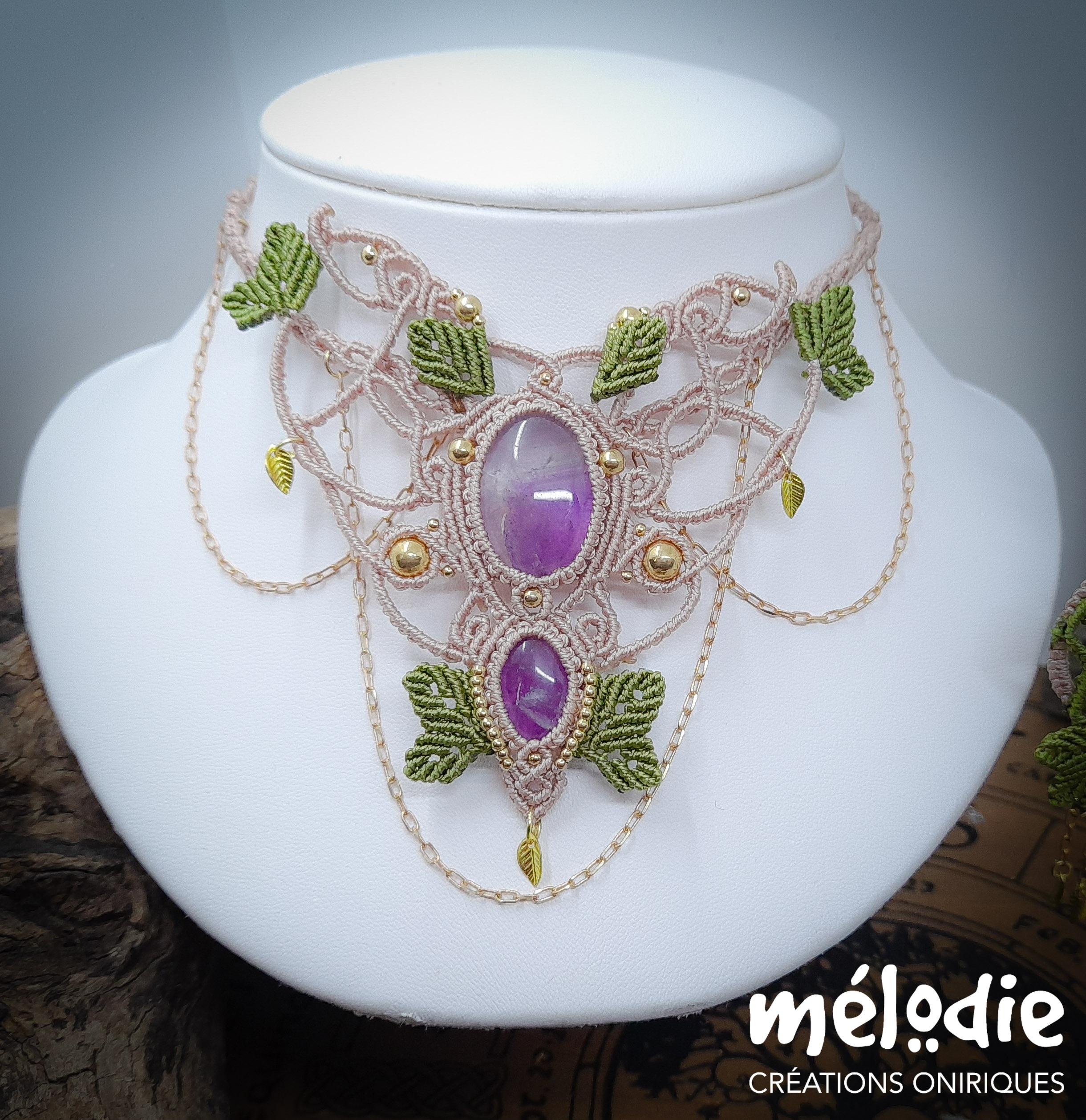 collier clair